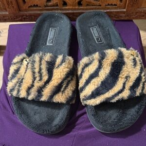 Puma Women's Tiger-Print Faux Fur Slide Sandals - Black & Tan